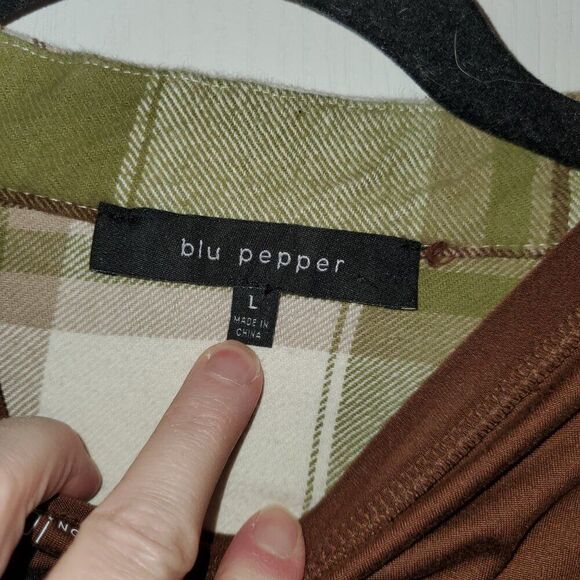 Super Soft Frayed Distressed Flannel Shacket – Cream, Brown & Olive green L - Picture 5 of 9